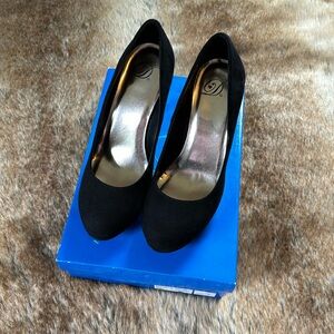 Size 8 Black Heels